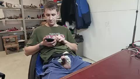 Snapshot of lovejimmi chatting on 11.10.25 lovejimmi online show from 11.10.25