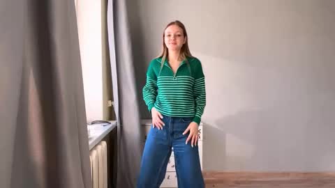 Ella online show from 11.25.25