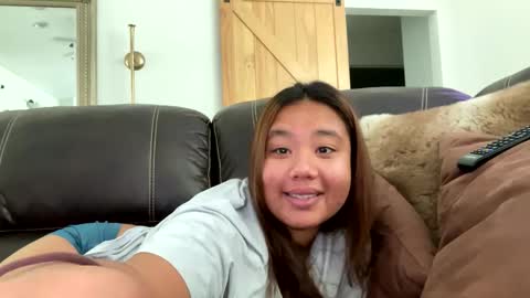 Love online show from 10.21.25