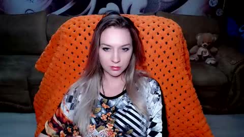 Snapshot of lovellymalina chatting on 01.02.25 private open online show from 01.02.25