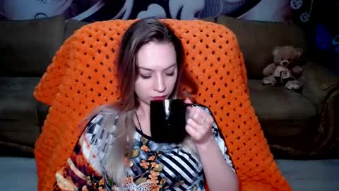 Snapshot of lovellymalina chatting on 01.02.25 private open online show from 01.02.25