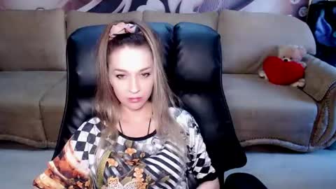 private open online show from 07.05.26