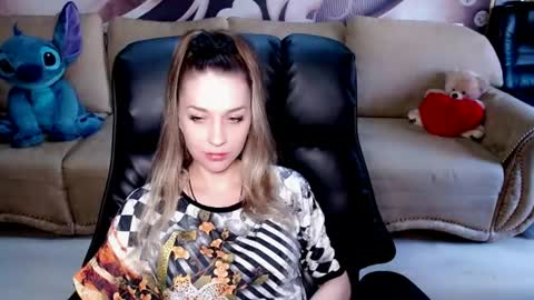 private open online show from 07.15.26