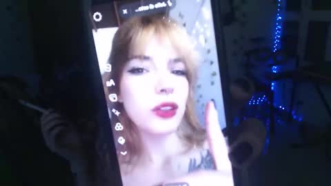 Snapshot of lovely_cass chatting on 02.05.26 Cassie online show from 02.05.26