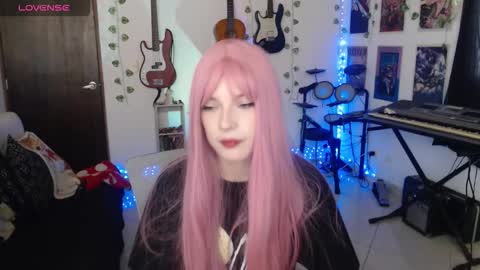 Snapshot of lovely_cass chatting on 02.14.26 Cassie online show from 02.14.26