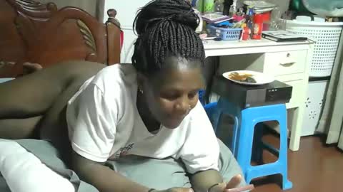 Snapshot of lovely_cassy chatting on 01.12.26 Cassy online show from 01.12.26