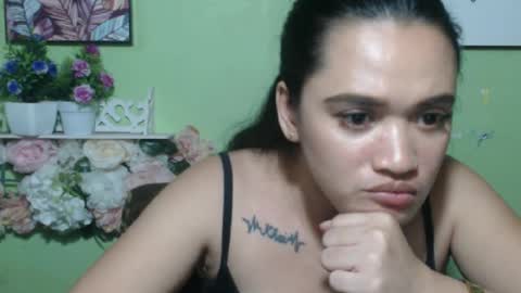 hearty2 Hey guys  Im Jess  online show from 04.01.26