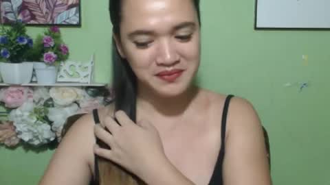 hearty2 Hey guys  Im Jess  online show from 04.02.26
