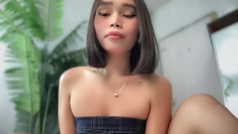 lovely_cittie18 online show from 04.15.26