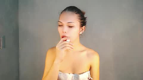 Snapshot of lovely_darlingx chatting on 06.08.26 Precious . online show from 06.08.26
