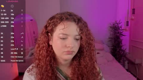 Snapshot of lovely_emma18 chatting on 02.24.26 Emma online show from 02.24.26