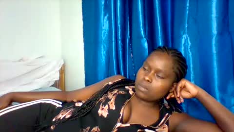 Snapshot of lovely_goodness chatting on 01.14.25 enid online show from 01.14.25