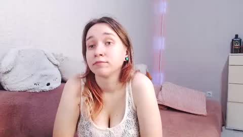 Snapshot of lovely_hayley chatting on 06.17.26 Lovely Hayley online show from 06.17.26