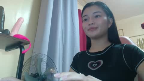 Lovely Laura online show from 09.26.25