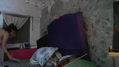 Maya online show from 11.12.25