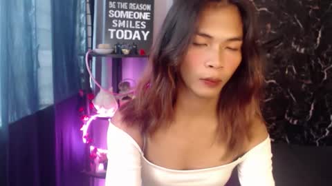 Snapshot of lovely_oliviax chatting on 03.09.26 KATE online show from 03.09.26