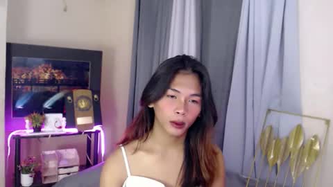 Snapshot of lovely_oliviax chatting on 03.17.26 KATE online show from 03.17.26