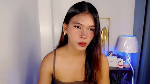 Snapshot of lovely_oliviax chatting on 05.24.26 KATE online show from 05.24.26