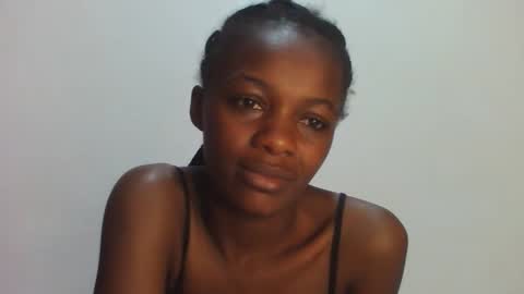 Snapshot of lovely_yvonne chatting on 10.02.25 Lovely yvonne online show from 10.02.25