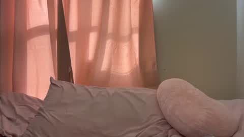 Snapshot of lovelykatiebabe chatting on 09.23.25 lovelykatiebabe online show from 09.23.25