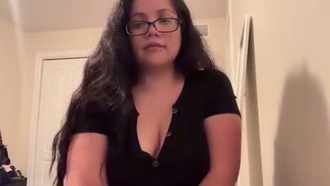 Snapshot of lovelykatiebabe chatting on 10.19.25 lovelykatiebabe online show from 10.19.25