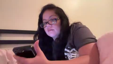 Snapshot of lovelykatiebabe chatting on 10.24.25 lovelykatiebabe online show from 10.24.25