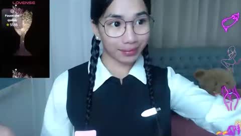 lovelymae18 online show from 02.26.26