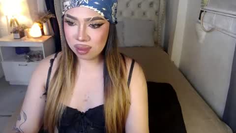 Snapshot of lovelymarie69 chatting on 01.27.25 Rebeca online show from 01.27.25