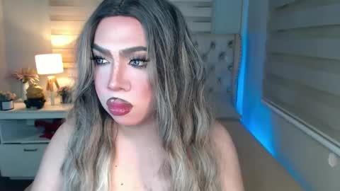 Snapshot of lovelymarie69 chatting on 02.13.25 Rebeca online show from 02.13.25