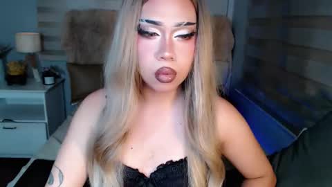 Snapshot of lovelymarie69 chatting on 11.10.25 Rebeca online show from 11.10.25