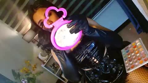 lovelymiss_shyna11 online show from 05.11.26