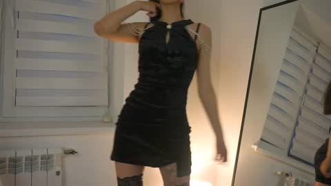 kim online show from 02.24.25