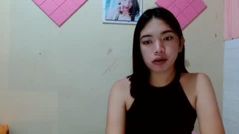 Snapshot of lovelypetitebigcock chatting on 03.03.25 lovelypetitebigcock online show from 03.03.25