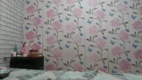 Angelquey online show from 12.12.24