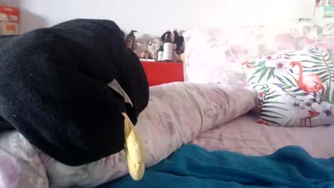 Snapshot of lovelywoman22 chatting on 03.05.25 lovelywoman22 online show from 03.05.25