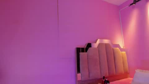 L O V E  online show from 01.07.26