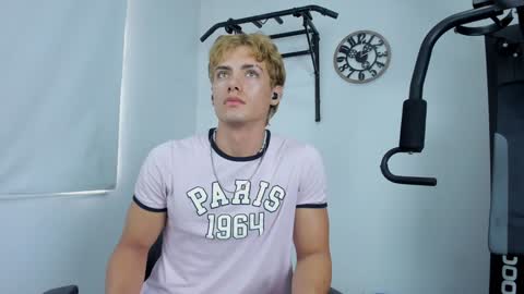 Snapshot of lover_fitnessboy chatting on 01.26.25 kevin online show from 01.26.25