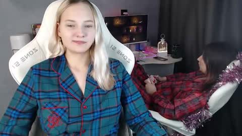 lovers613228 online show from 12.05.25