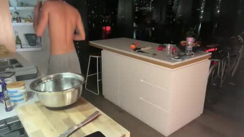 Snapshot of loves_leo chatting on 02.15.26 Leo Loves online show from 02.15.26