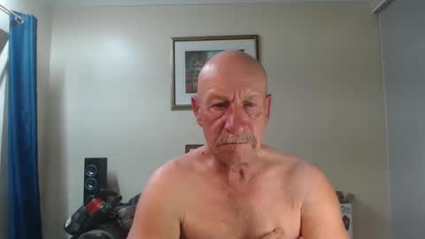 Snapshot of lovesblackazz chatting on 01.14.25 Lovesblackazz online show from 01.14.25