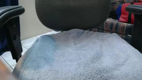 Snapshot of lovesblackazz chatting on 02.05.25 Lovesblackazz online show from 02.05.25