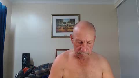 Snapshot of lovesblackazz chatting on 09.27.25 Lovesblackazz online show from 09.27.25