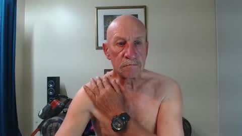 Snapshot of lovesblackazz chatting on 11.07.25 Lovesblackazz online show from 11.07.25