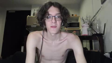 Snapshot of lovesomecookies chatting on 09.23.25 LovesomeCookie online show from 09.23.25