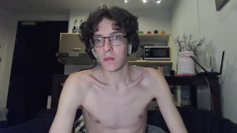 Snapshot of lovesomecookies chatting on 10.10.25 LovesomeCookie online show from 10.10.25