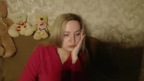 Snapshot of lovesrebecca chatting on 01.28.25 LovesRebecca online show from 01.28.25