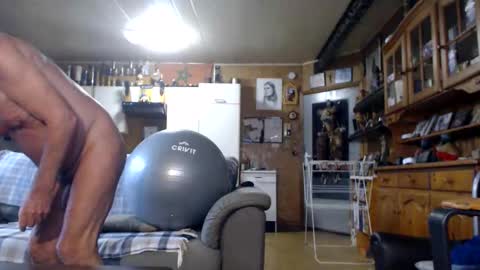 Snapshot of lovetobenaked10 chatting on 11.11.25 aaron online show from 11.11.25