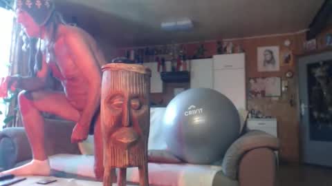 Snapshot of lovetobenaked10 chatting on 04.05.26 aaron online show from 04.05.26