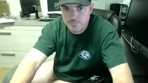 Snapshot of lovetofps chatting on 02.13.25 Love2Game online show from 02.13.25