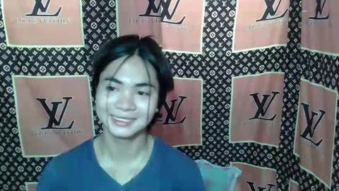 Snapshot of loving_rhean chatting on 11.21.25 loving_rhean online show from 11.21.25